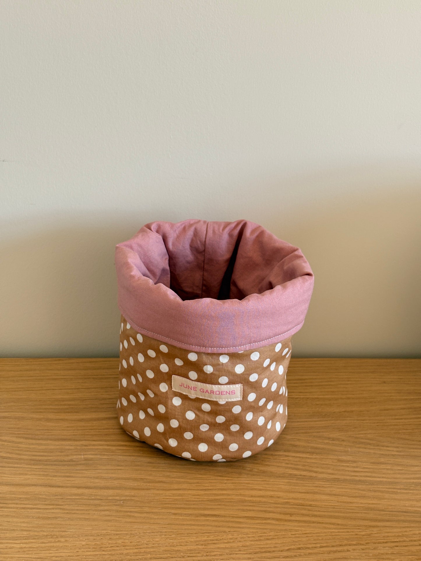 Eve Basket ✿ Brown Polka Dot