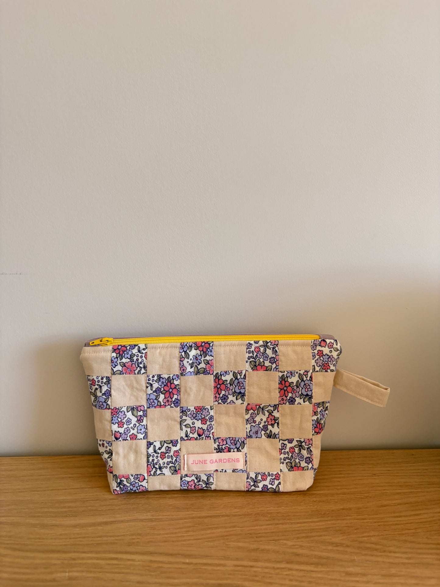 Betsy Pouch ✿ Yellow Zip