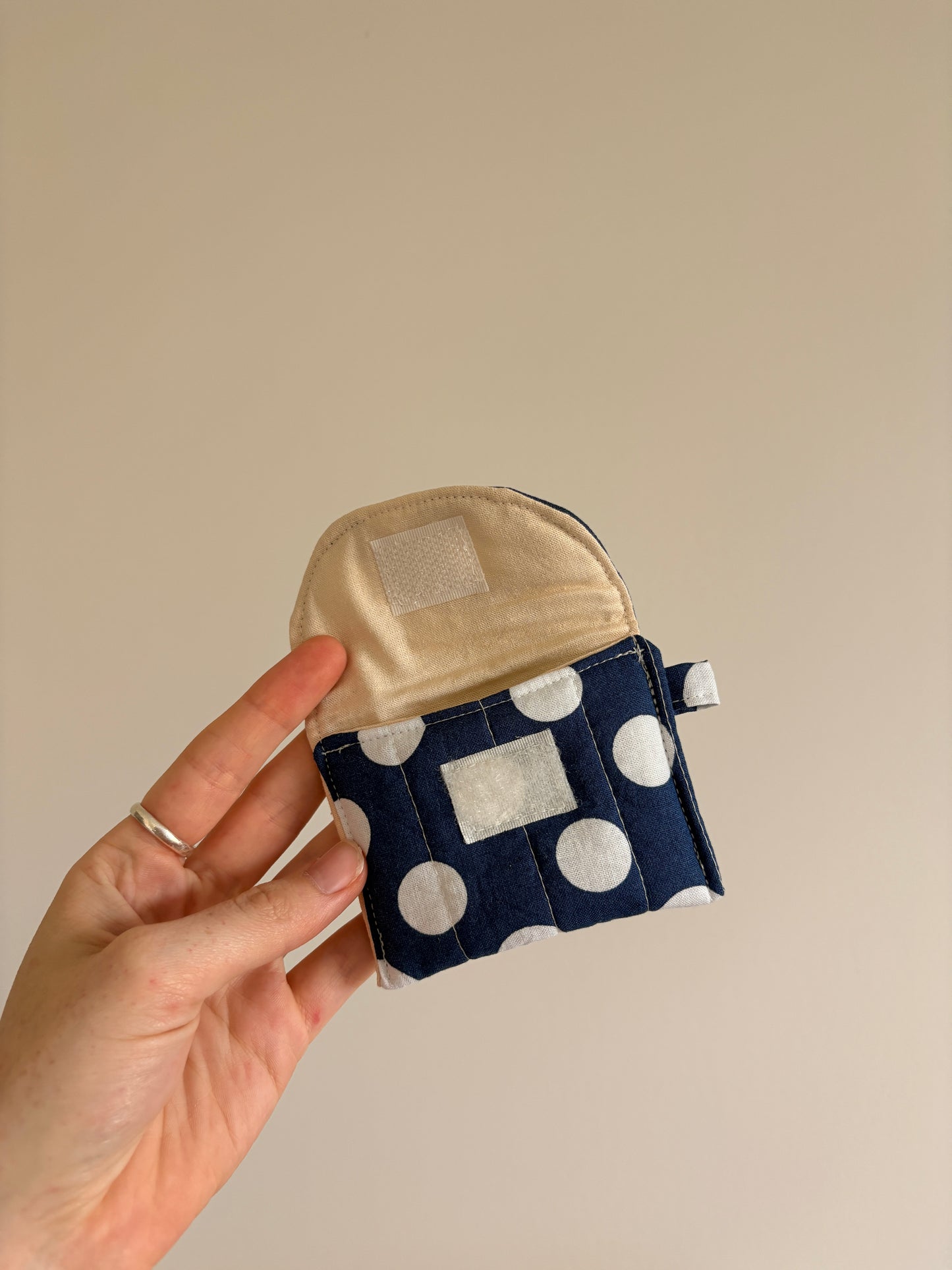 Airpods Case - Navy Polka Dot/ Cream